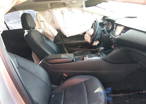 2018 Buick Regal Sportback Essence from USA, damaged, VIN W04GP6SX4J1120056